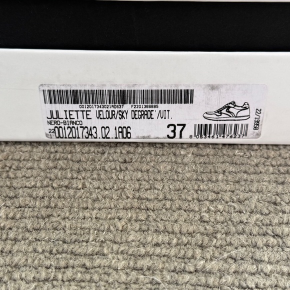 NIB Viole Blanche Juleitte Velour/Sky sneaker 37, Nero-Bianco - Picture 6 of 6